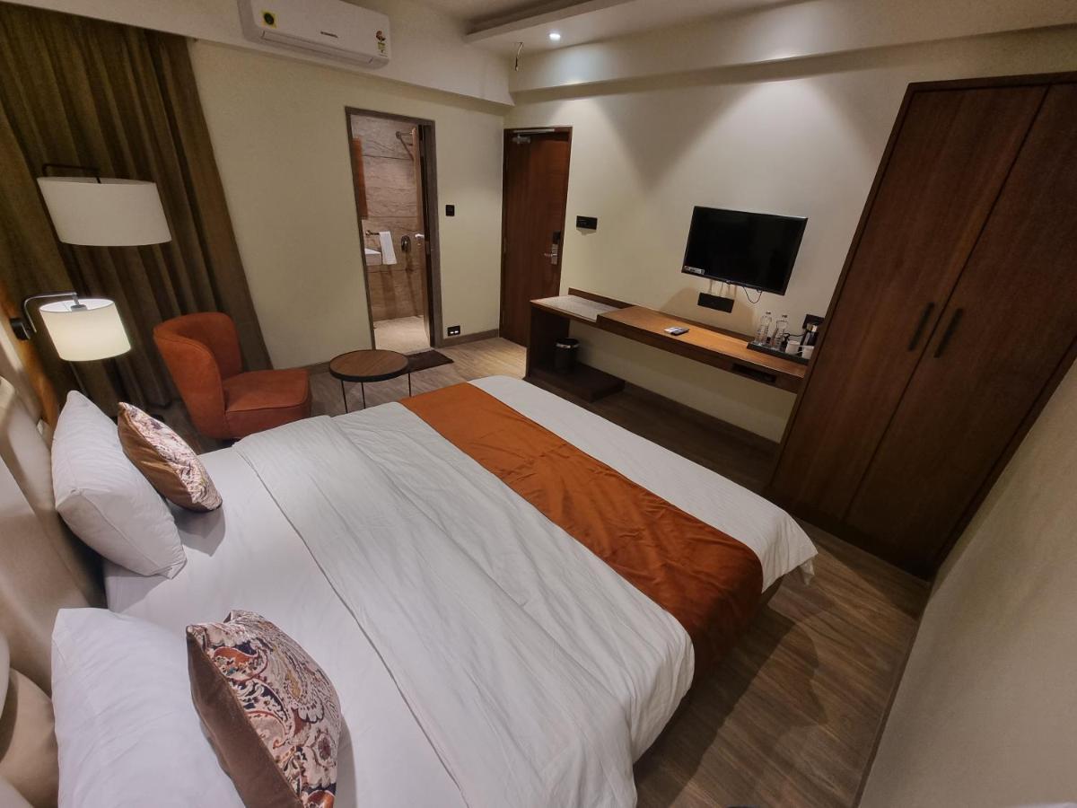 Hotel El Magnifico Szúrat Kültér fotó