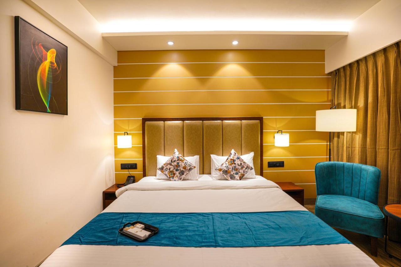 Hotel El Magnifico Szúrat Kültér fotó